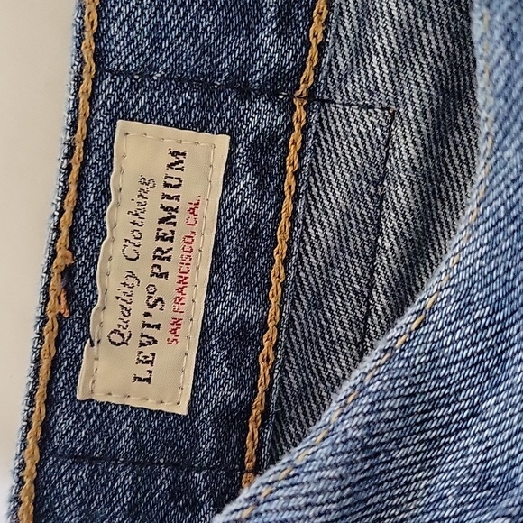 LEVI'S HIGH LOOSE Distressed Jeans Sz 31 - Picture 5 of 7